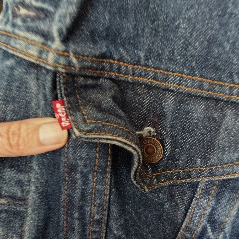 Levi's trucker jacket - Picture 3 of 9